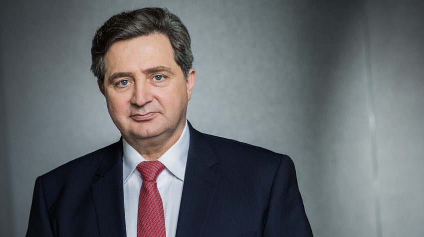 Prezes ING Banku Śląskiego: placówki bankowe nie znikną, ale cyfryzacja jest nieuchronna
