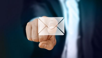 Symbol e-maila