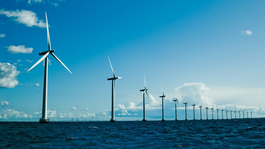 Rząd postawi na elektrownie atomowe czy energetykę wiatrową na morzu?