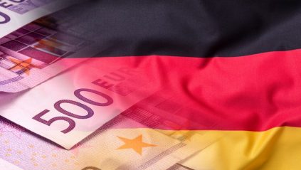 Euro na tle flagi Niemiec
