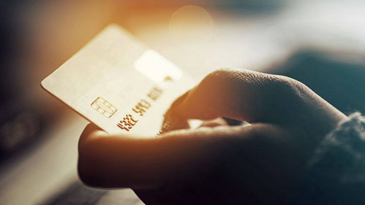 Jak skutecznie zrezygnować z subskrypcji na karcie kredytowej?