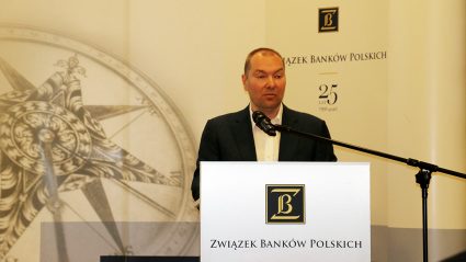 dr. Kamil Zajączkowski z Centrum Europejskiego Uniwersytetu Warszawskiego