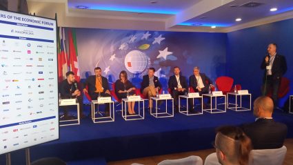 Uczestnicy debaty "Konsument 4.0" Krynica 2019