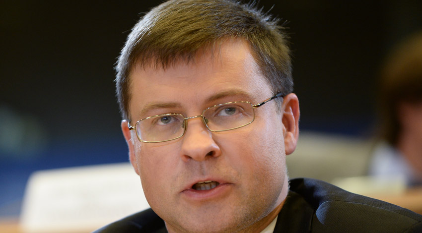 Valdis Dombrovskis, komisarz ds. gospodarki i finansów KE