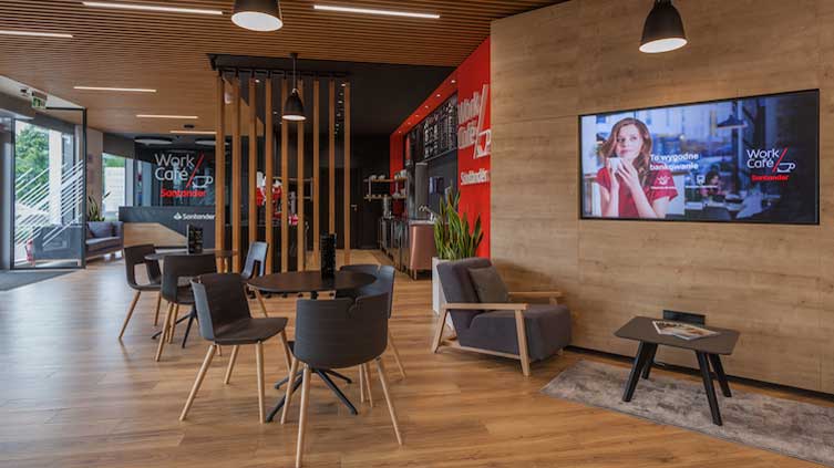 Santander Bank Polska otworzył kolejną multifunkcjonalną placówkę Work/Café