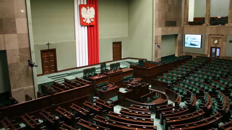 Sejm przyjął budżet na 2022 r. z deficytem nie większym niż 29,9 mld zł