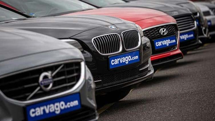 Santander Consumer Multirent rozpoczyna współpracę z platformą do zakupu samochodów używanych Carvago