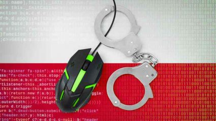 cyberbezpieczeństwo, Poland flag and handcuffed computer mouse. Combating computer crime, hackers and piracy