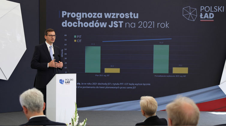 Polski Ład: rząd przygotuje ustawę zakładającą przekazanie 8 mld zł samorządom na 2022 r.