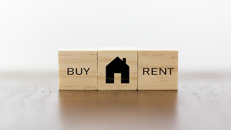 Wyższe dochody skłaniają do zakupu, a nie do wynajmowania mieszkania
