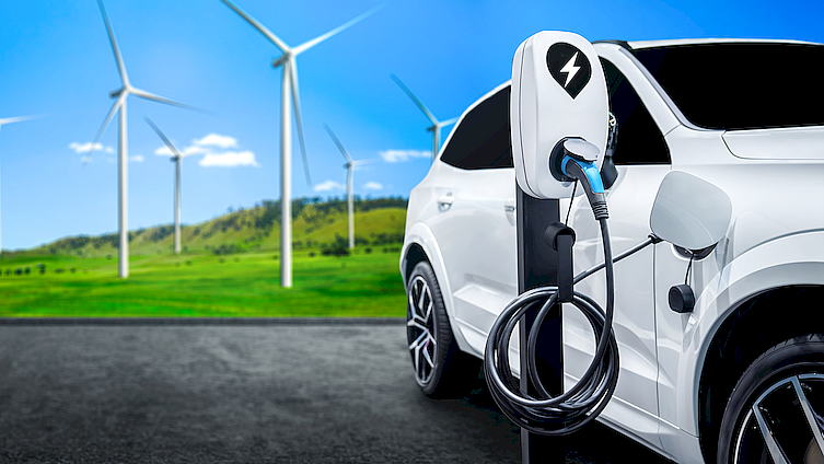 Raport: w III kwartale ’21 udział w rynku e-samochodów w UE zwiększył się kosztem benzynowych i diesli