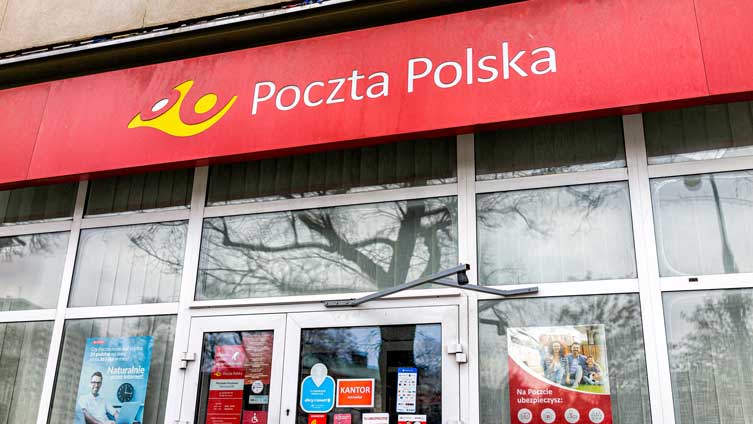 Polacy coraz chętniej płacą BLIK-iem także na poczcie; wzrost transakcji aż o 60 proc. rdr