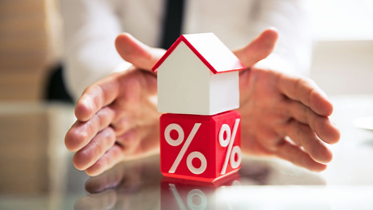 Spada liczba wnioskujących o kredyt mieszkaniowy, rośnie średnia kwota wnioskowanego kredytu