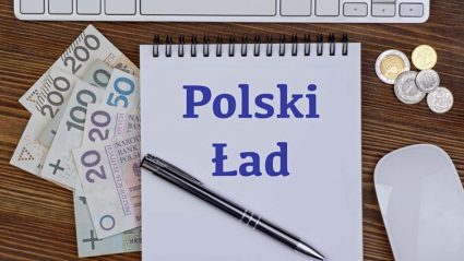 Notes z napisem: Polski Ład, pieniądze i komputer