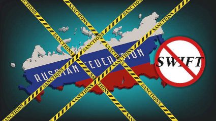 mapa Rosji, zakrta taśmammi z napise sankcje, przekreślony znak SWIFT