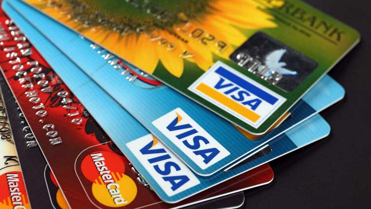 Visa, Mastercard i American Express zawieszają działalność w Rosji