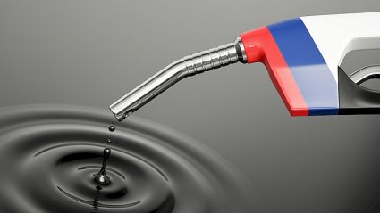 ropa, dystrybutor z flagą Rosji