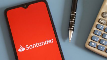 Logo Santander Banku na telefonie