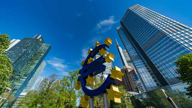 EBC: podnoszenie stóp procentowych musi być kontynuowane