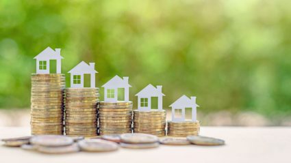 Kredyt hipoteczny - domy stojące na pieniądzach