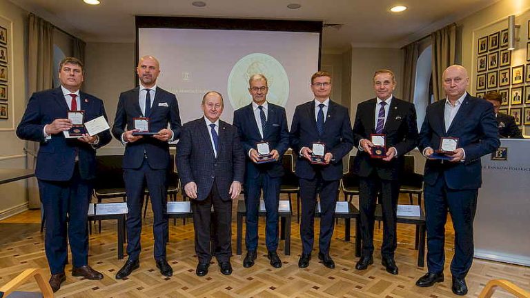 Medale Kopernika, Forum Bankowo-Samorządowe 2022