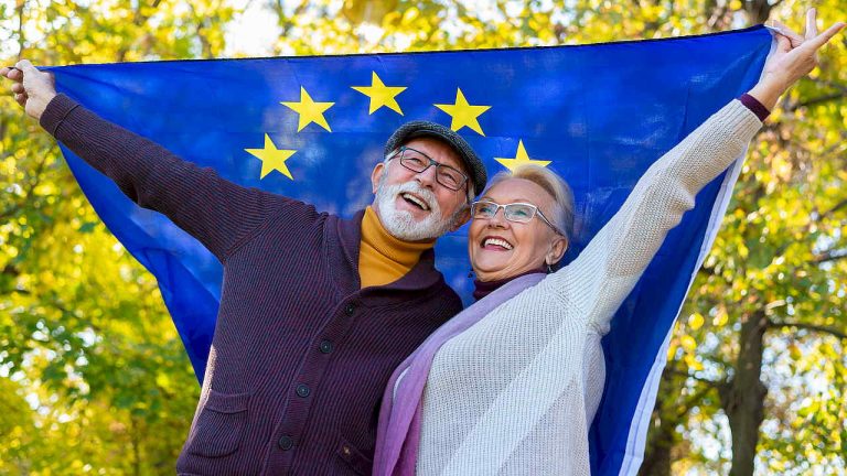 para emerytów na tlr flagi UE