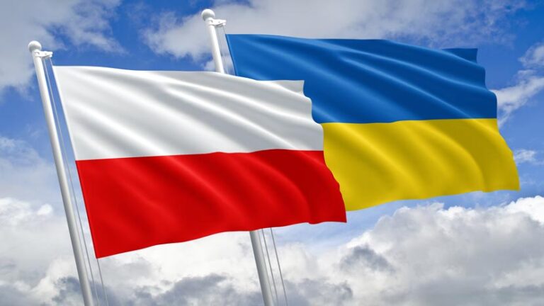 Flagi Polski i Ukrainy